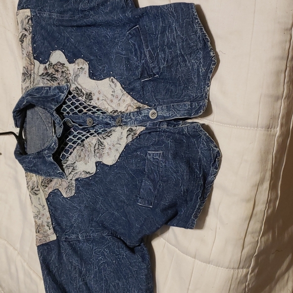 COPY - Ladies Jean Jacket - Picture 3 of 8